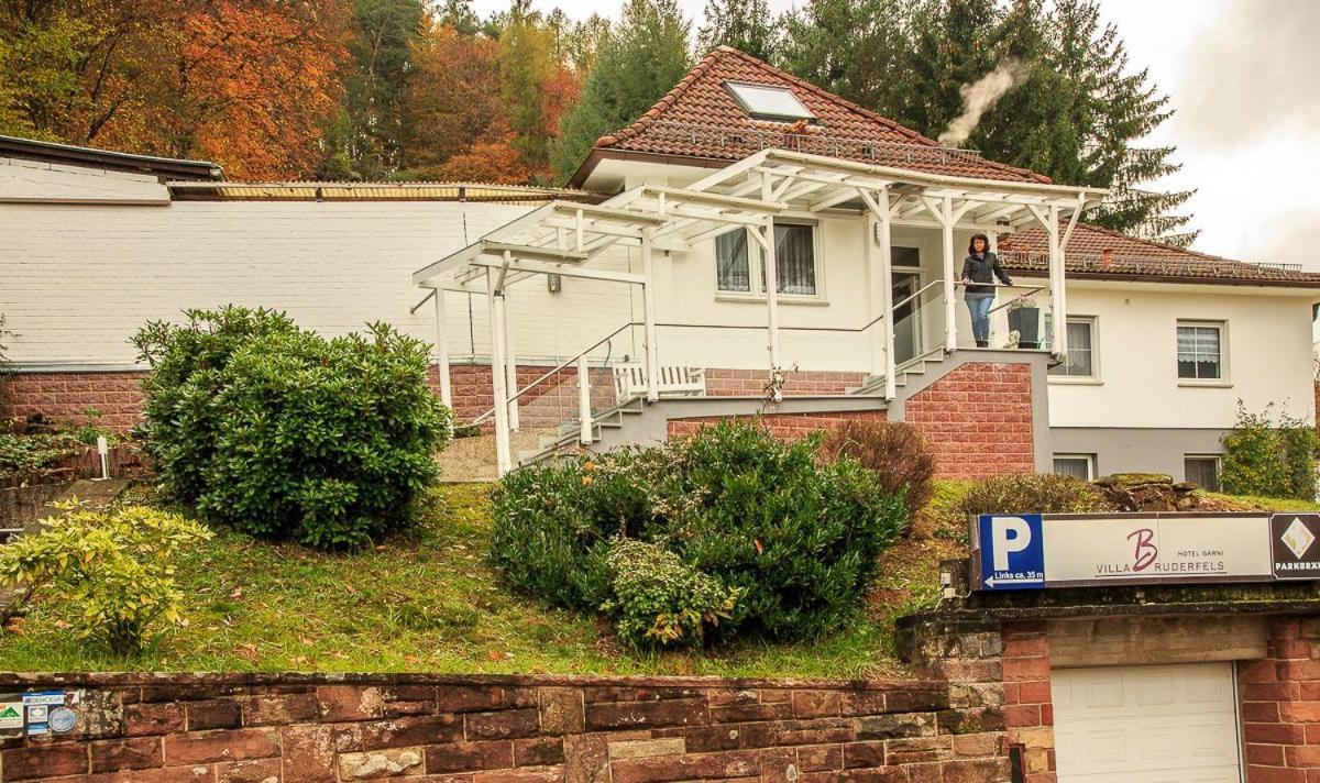 Villa Bruderfels, Garni Rodalben Buitenkant foto